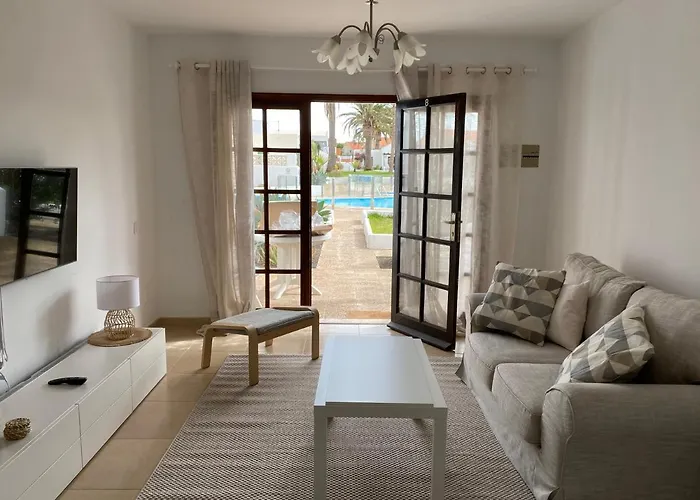 Appartamento Estrella Del Mar 8. 1 Bedroom With Pool And Gardens 300 Metres From The *