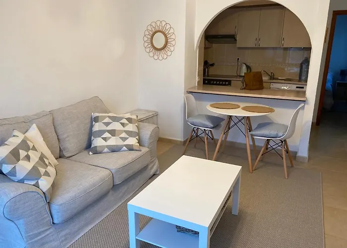 Estrella Del Mar 8. 1 Bedroom With Pool And Gardens 300 Metres From The Corralejo