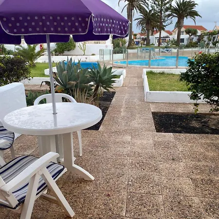 Estrella Del Mar 8. 1 Bedroom With Pool And Gardens 300 Metres From The * Corralejo